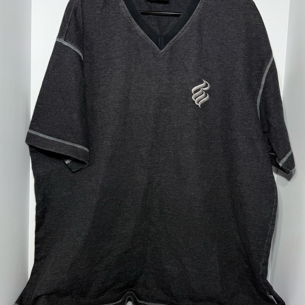 Rocawear V neck T-shirt large gray with embroidered Logo. Y2K‎ 90's style VTG